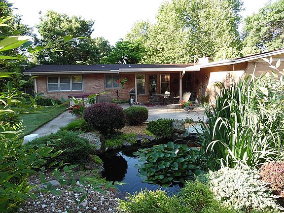 2nd image of 15 Hillcrest Dr