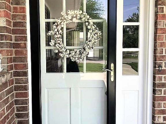 3rd image of 2137 Brookwood Ln