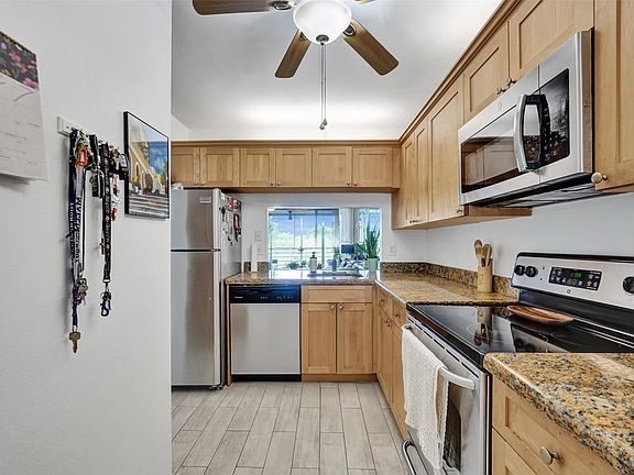 5th image of 9450 Poinciana Place #215