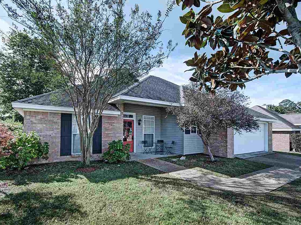 1st image of 117 Dogwood Way