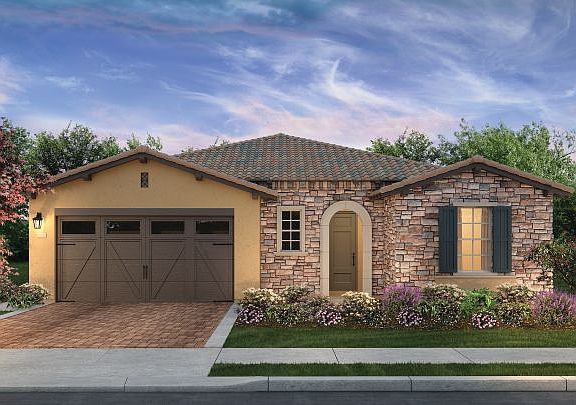 Exterior D Tuscan Farmhouse