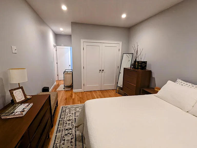 144 W 3rd St #2 — Photo 10