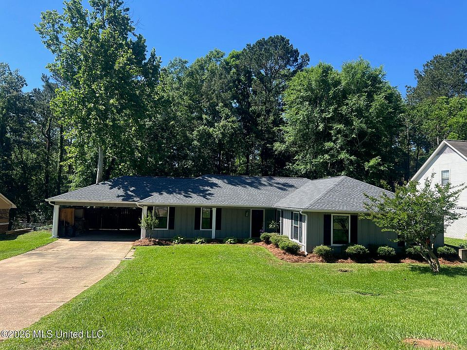 1st image of 309 Stonecastle Dr