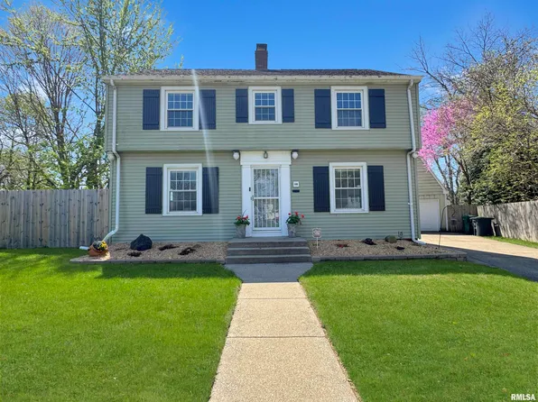 600 N Iris Ct, West Peoria, IL 61604