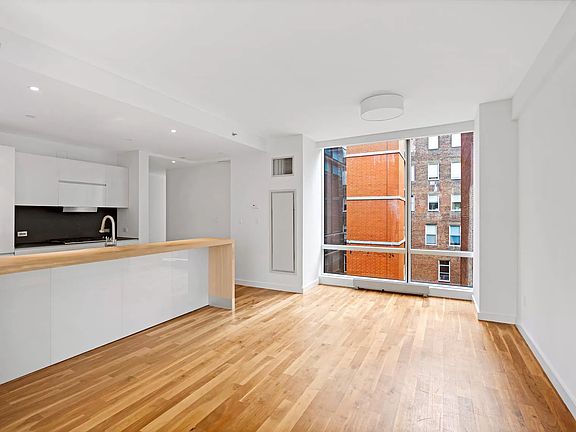 4th image of 166 W 18th St APT 5A