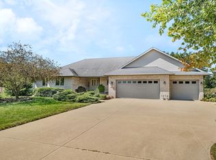 310 Fairway Dr, Essex, IL 60935