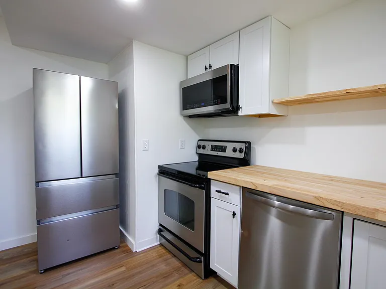 712 Summit Ave #18A — Photo 10