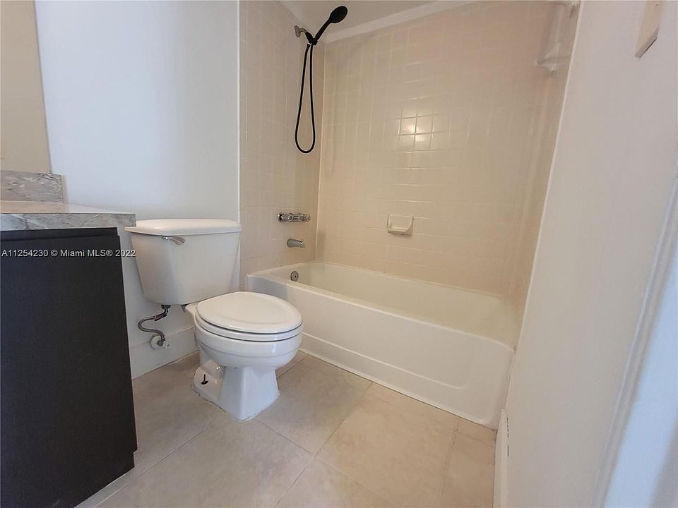 1st image of 251 Palm Cir W APT 205