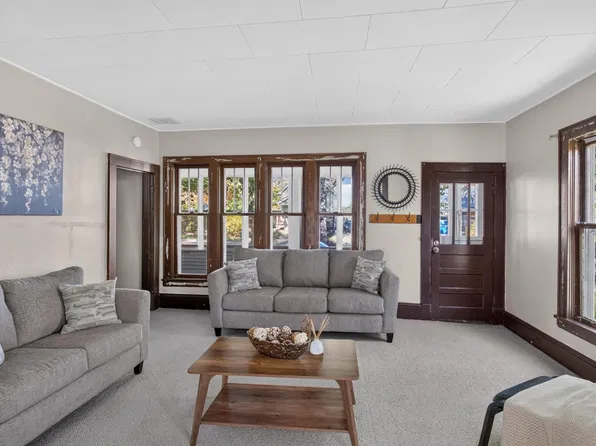 604 Nevada Ave E, Saint Paul, MN 55130