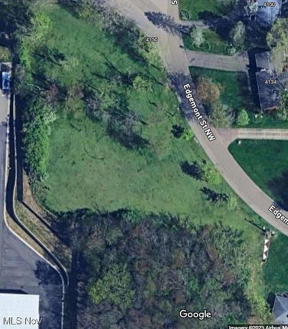 2nd image of Edgemont St NW