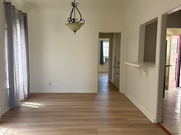 3rd image of 5711 Huntington Dr N