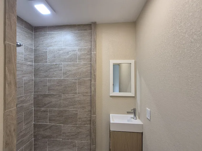 4018 Sunrise Cove Dr — Photo 63