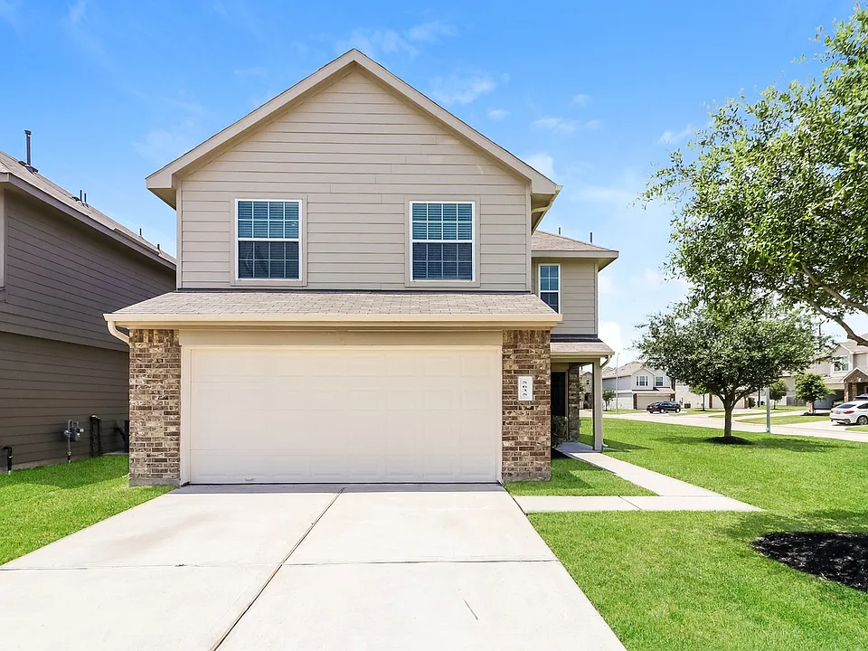 5635 Gara River Dr