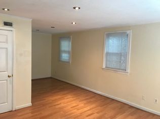 1904 N Lakeland Dr, Norfolk, VA 23518