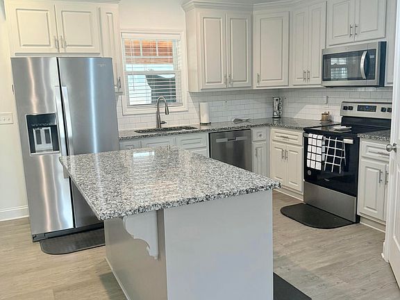 4th image of 9140 Byron Court