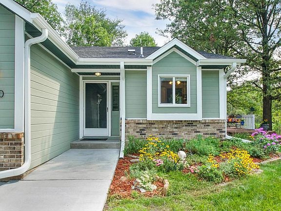2nd image of 8210 Blackbird Ln