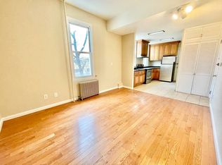 21-01 Steinway St #B, Astoria, NY 11105