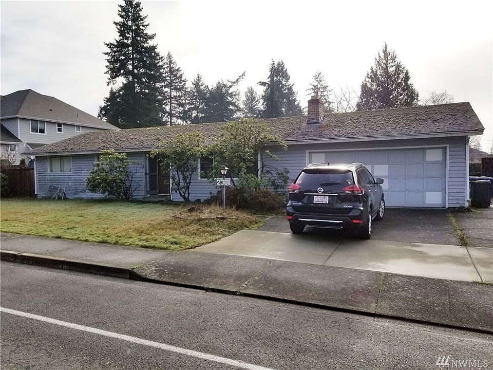 2nd image of 2301 NE 27th St