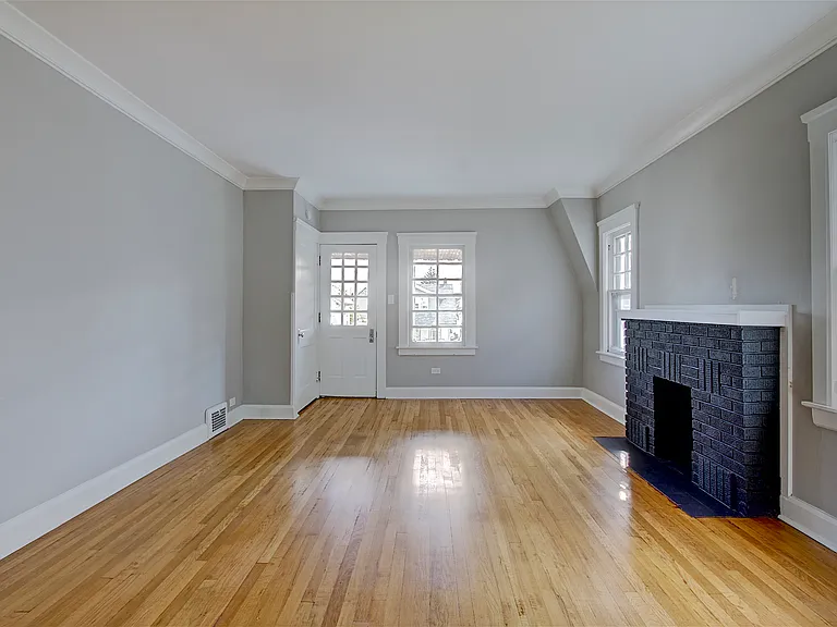 2060 Bunts Rd #UPPER — Photo 8