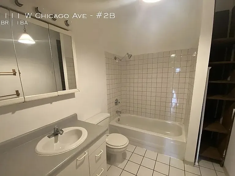1111 W Chicago Ave #2B — Photo 6