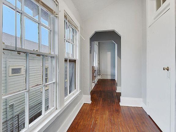 5th image of 3435 Carondelet St
