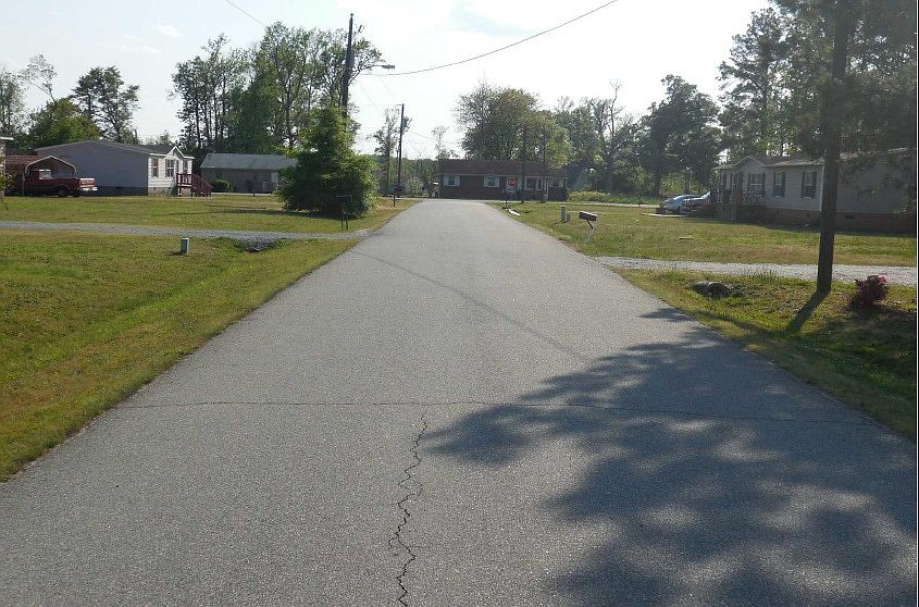 2nd image of 370 Gray St