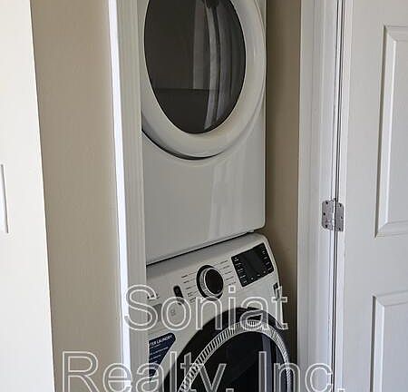 5th image of 5316 Burgundy St Unit 5316
