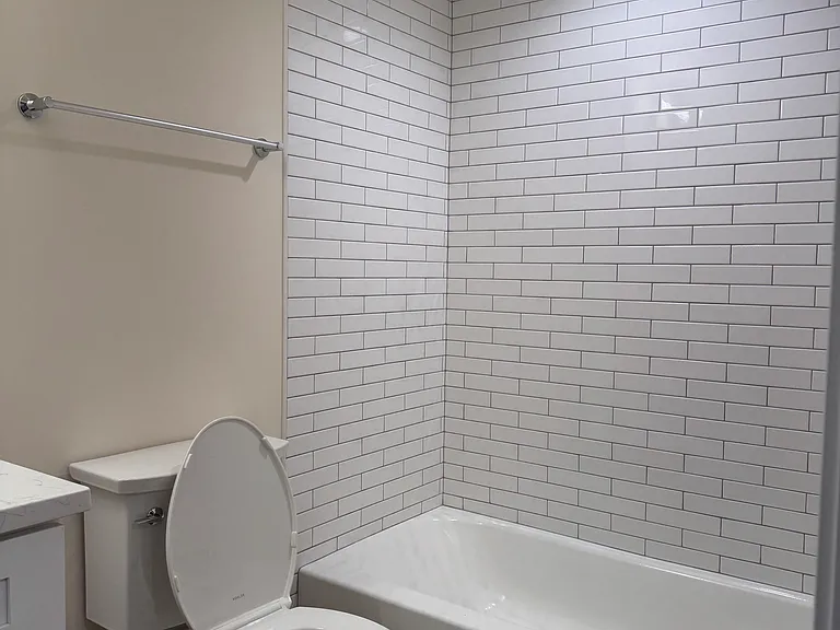 4259 N Mozart St #G — Photo 12