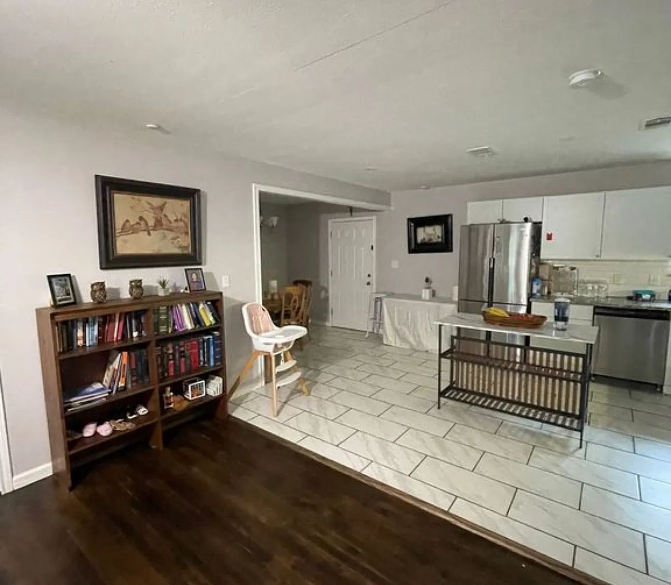 1351 Adelaide Dr — Photo 3