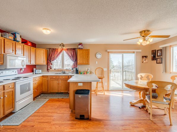 bismarck-north-dakota-78399991 picture