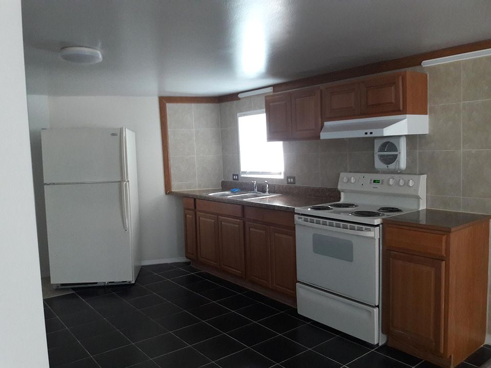 1st image of 603 51st Avenue Dr W