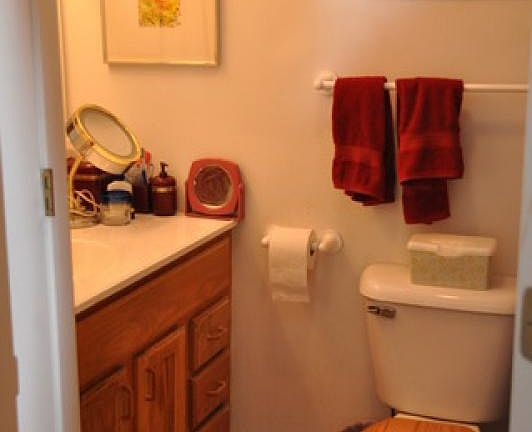 4th image of 3140 N 77th Ave