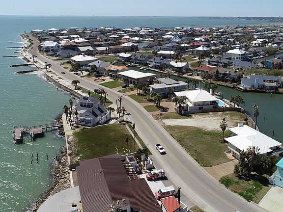 5th image of 1898 Bay Shore Dr