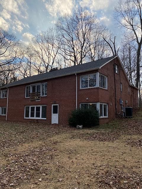 1st image of 18317 Woodland Dr
