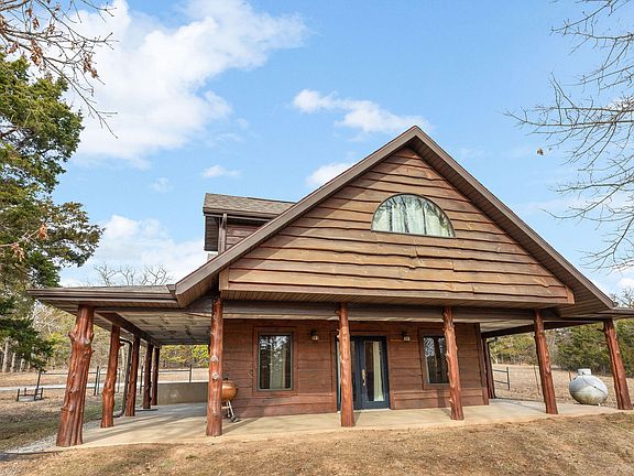 4th image of 555 Trimble Road