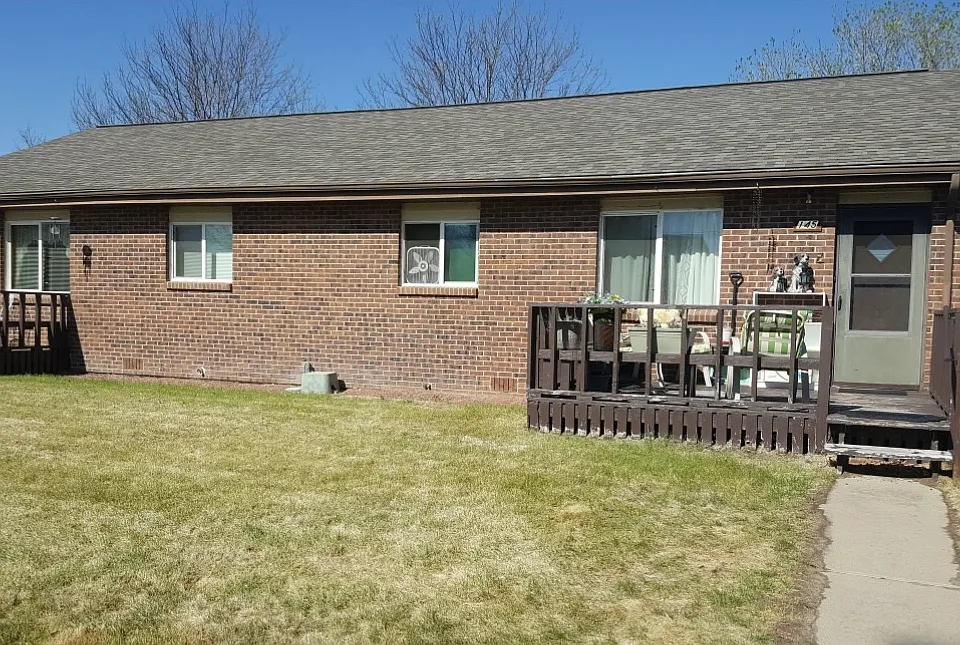135 Cedar St #145