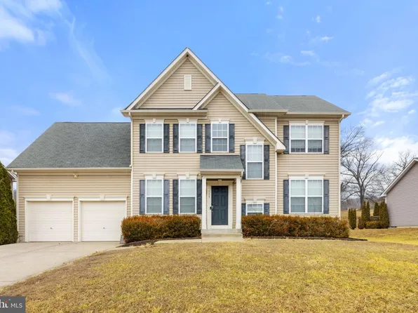 113 Colonial Dr, Cross Junction, VA 22625