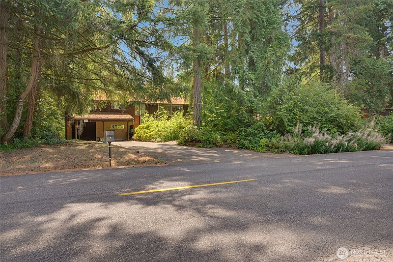 2nd image of 2118 80th Street E