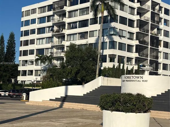 1500 Presidential Way APT 504, West Palm Beach, FL 33401