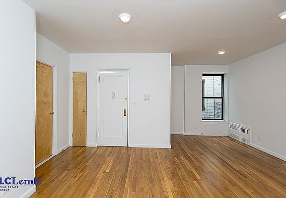 3rd image of 1371 1st Ave #5C