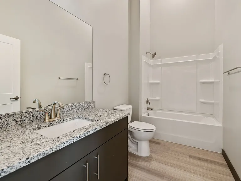 Urban Lofts — Photo 22