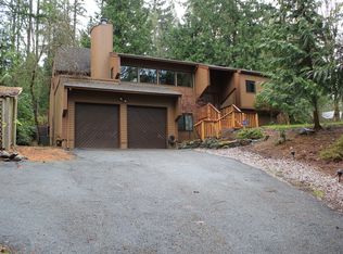 25038 SE Mirrormont Dr, Issaquah, WA 98027