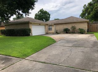 9727 Oakmont Dr, La Porte, TX 77571