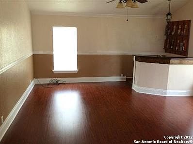 2nd image of 455 Flagstone Dr