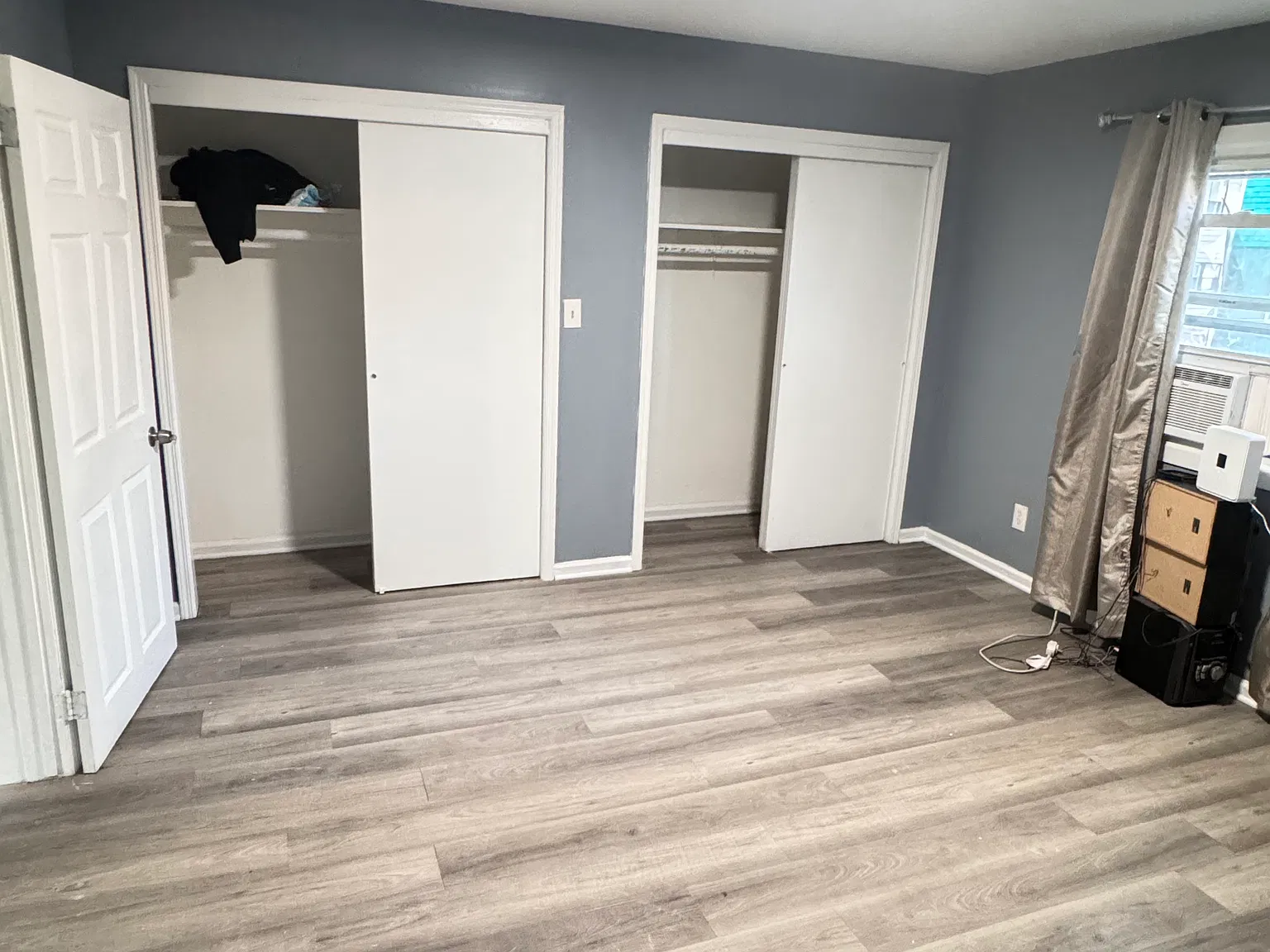 110 Chelsea Ave — Photo 2