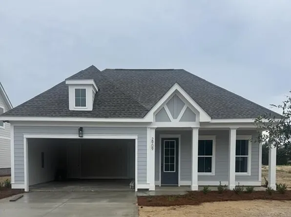 2909 W 27th Ct, Panama City, FL 32405