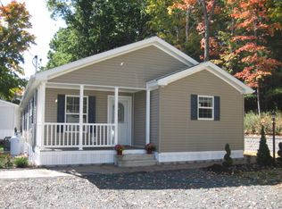11 Brook Rd, Southington, CT 06489