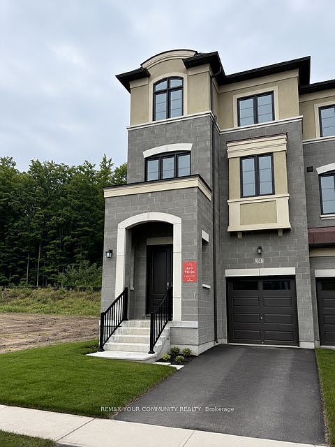 1st image of 61 Donnacona Dr