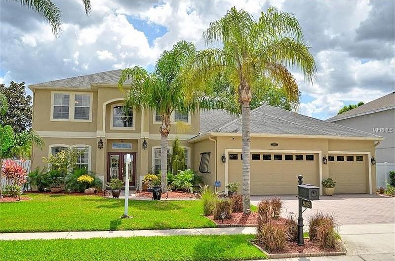 1st image of 945 Arbormoor Pl
