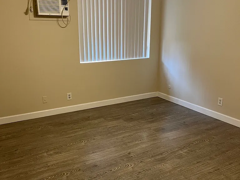 14530 Margate St #1 — Photo 5